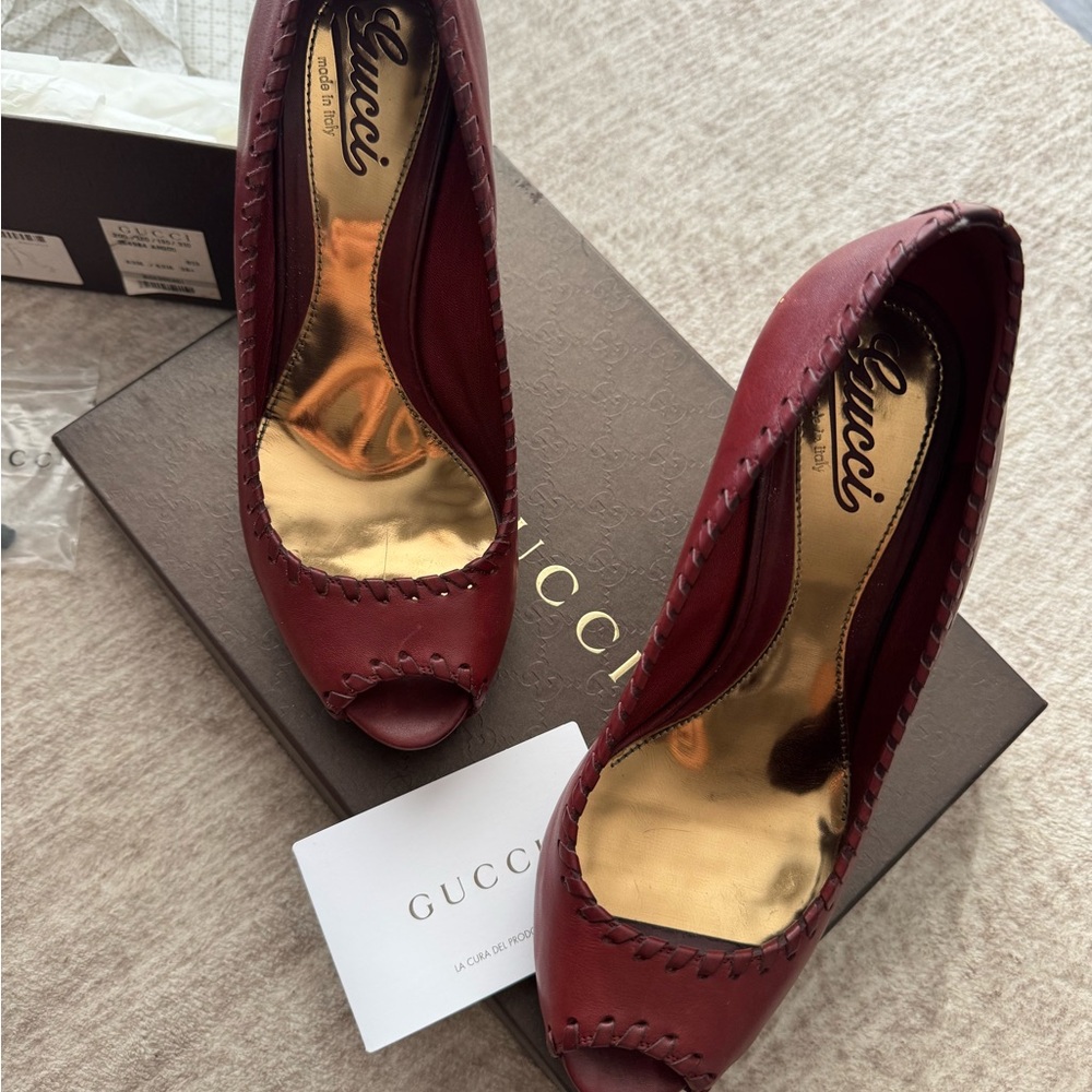 Gucci Women's Burgundy Peep-Toe Heels